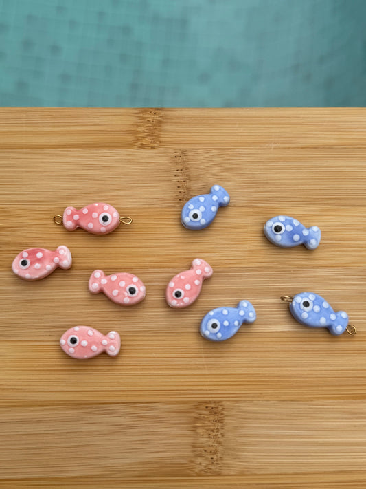Pendentifs poisson à pois en céramique